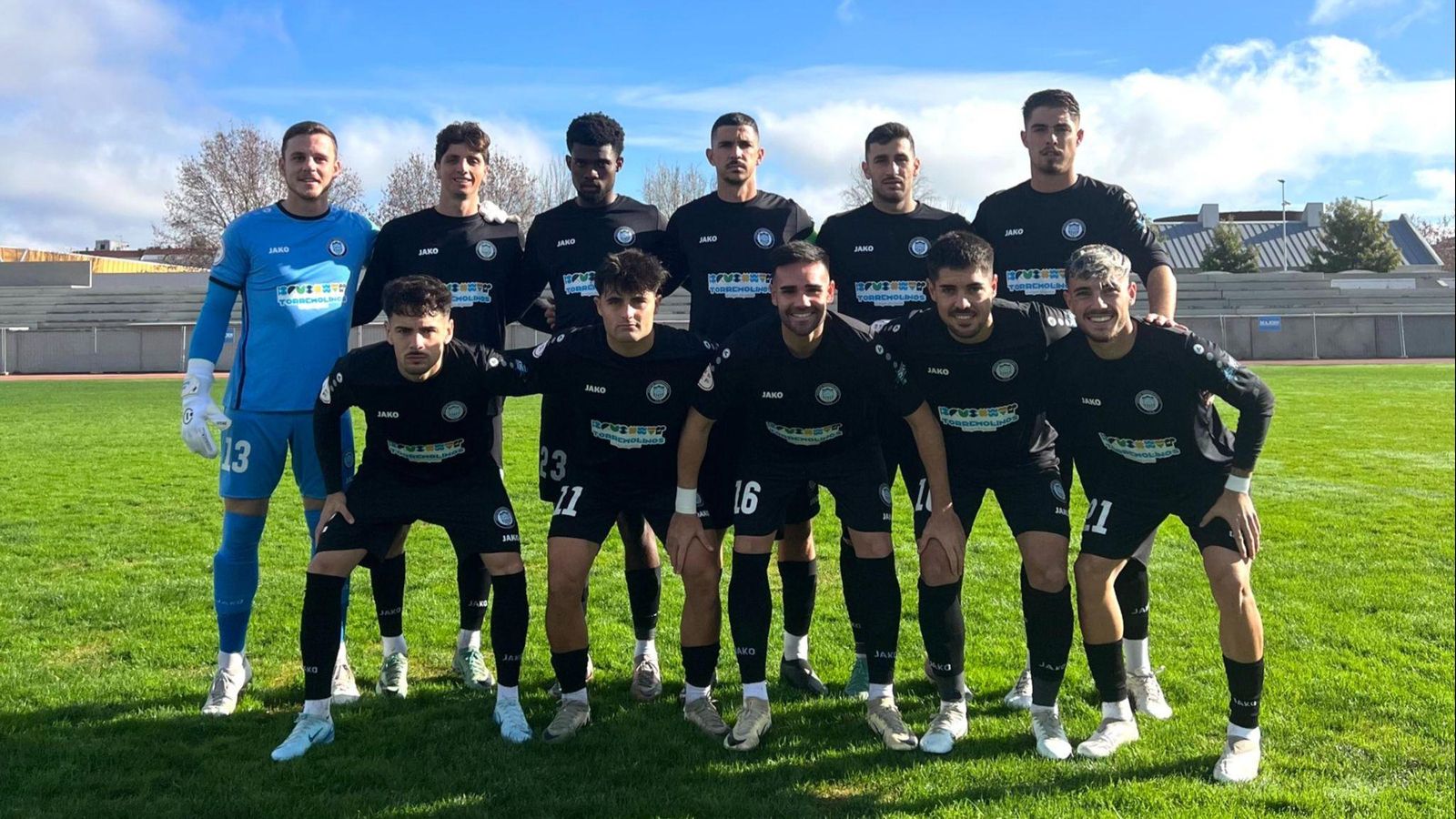 Once que presentó el Torremolinos en el Vicente San frente al Don Benito y que se impuso por 0-2. Once que presentó el Torremolinos en el Vicente San frente al Don Benito y que se impuso por 0-2.