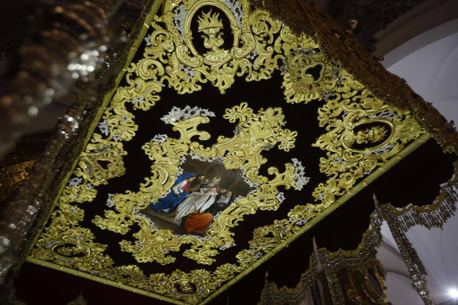 La presentación del techo de palio de la Virgen de la Candelaria de Córdoba, en  imágenes