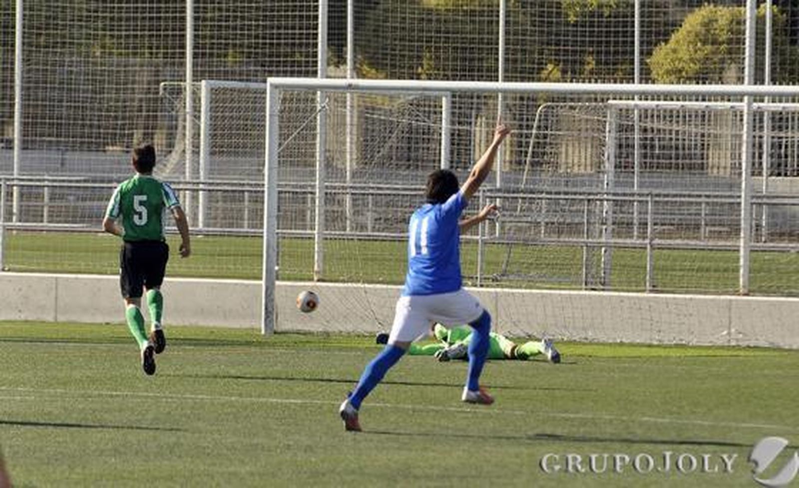 El primer triunfo del XCD (3-0) llega por la vía rápida: a los 3 minutos habían marcado Iván Aguilar y Juanse. Luego sentenció Fran Pineda

Foto: Manu Garcia