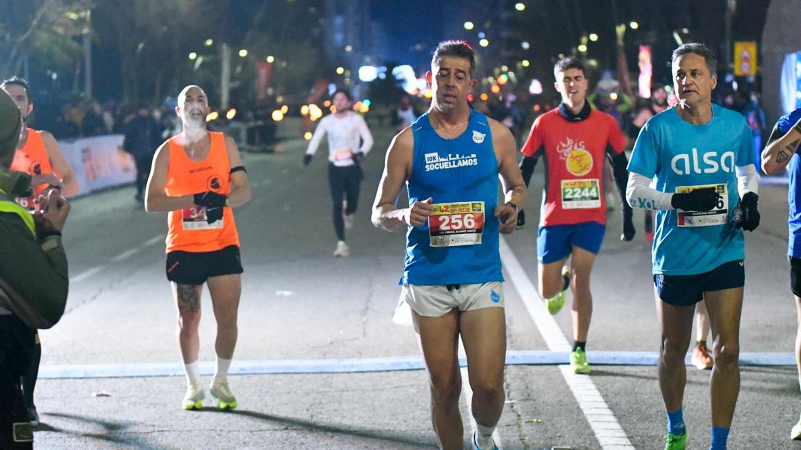 En imágenes: búscate en tu llegada a meta de la Carrera de San Antón 2025 (2)