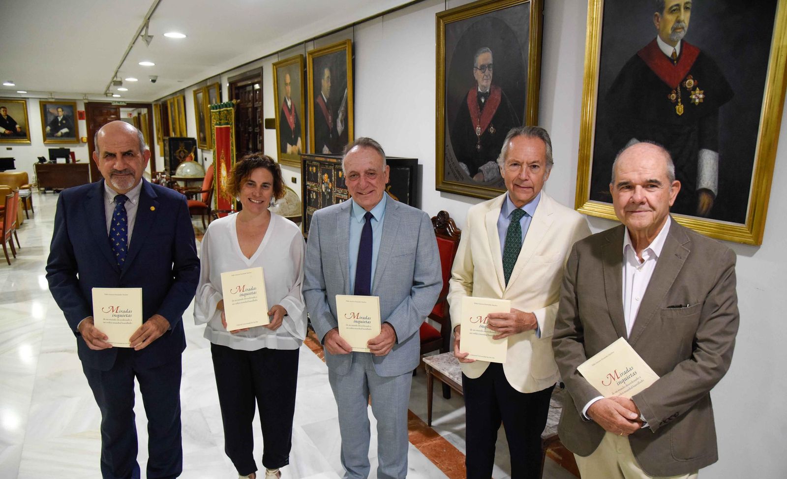 Presentación del libro 'Miradas inquietas', de Pablo Antonio Fernández