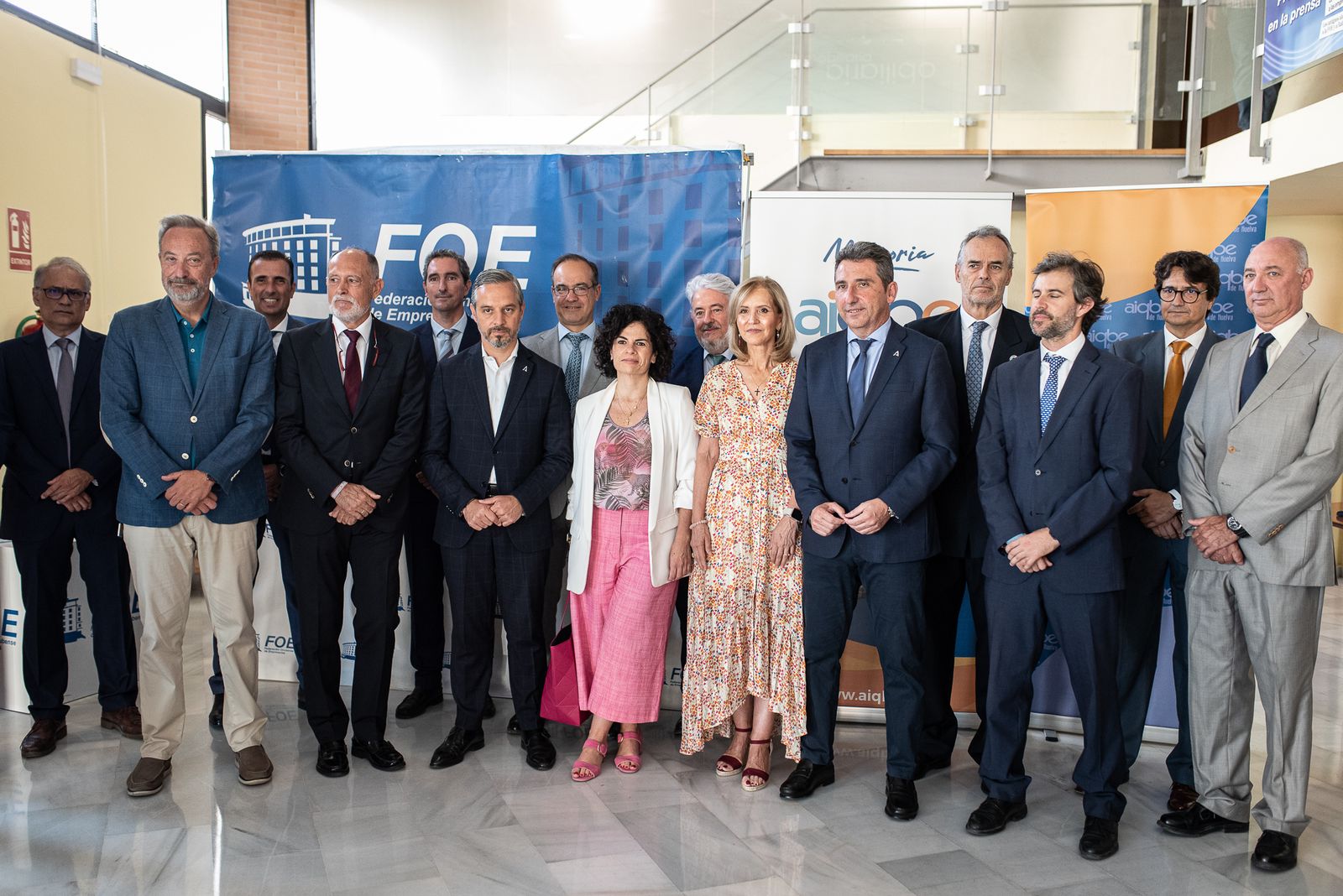 Imágenes de la presentación de la memoria de Aiqbe