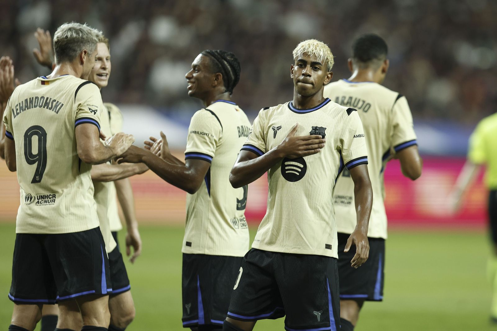 Lamine Yamal celebra un gol en el anterior partido.