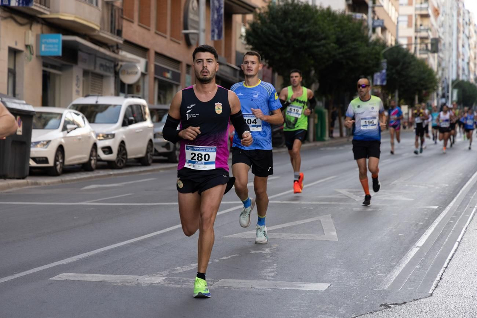 En imágenes: multitudinaria e histórica XXIX Media Maratón 'Ciudad de Jaén' y 10k en memoria de Paco Manzaneda (2)