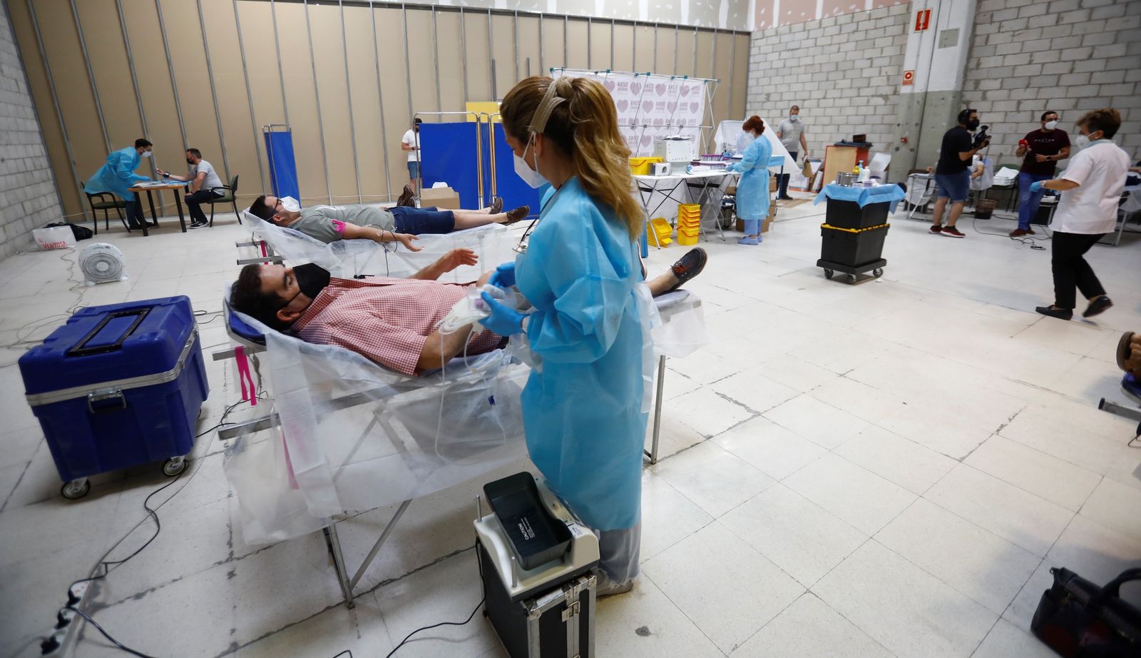 Donaciones de sangre en el centro comercial El Arcángel.