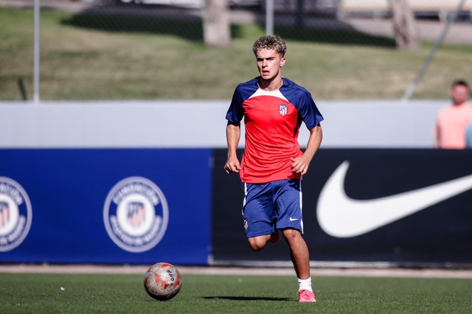 Hugo Lozano ha comenzado la pretemporada con ilusión y espera que le respeten las lesiones.