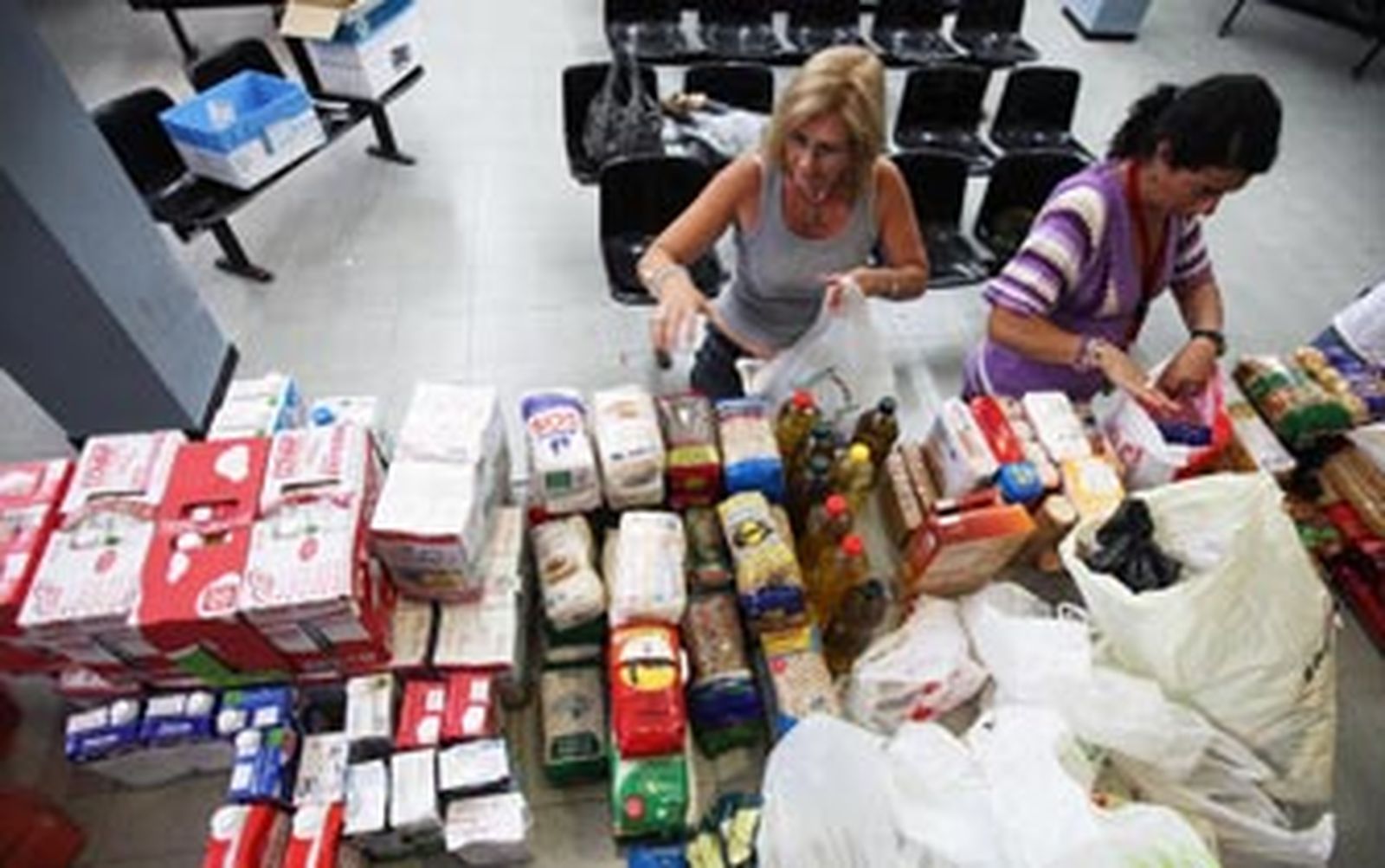 El Consistorio transfiere el dinero pero las trabajadoras aún no han cobrado