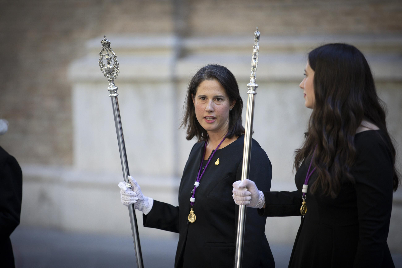 La procesión de la Virgen de las Angustias por Granada, en imágenes