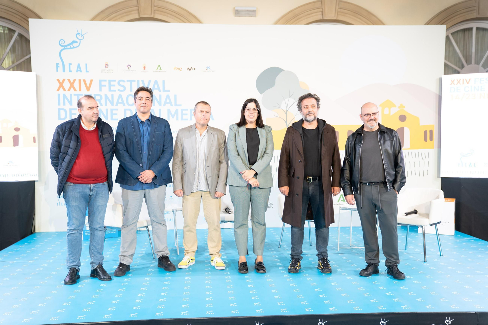 Participantes en la mesa redonda en torno a los 60 años de ‘La muerte tenia un precio’.
