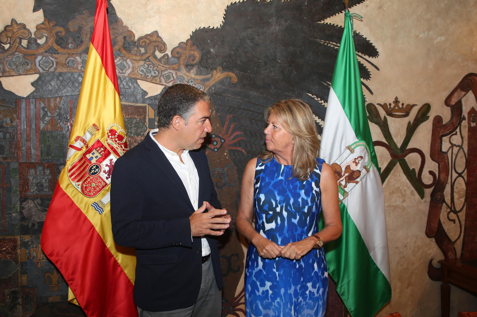 Elías Bendodo y Ángeles Muñoz