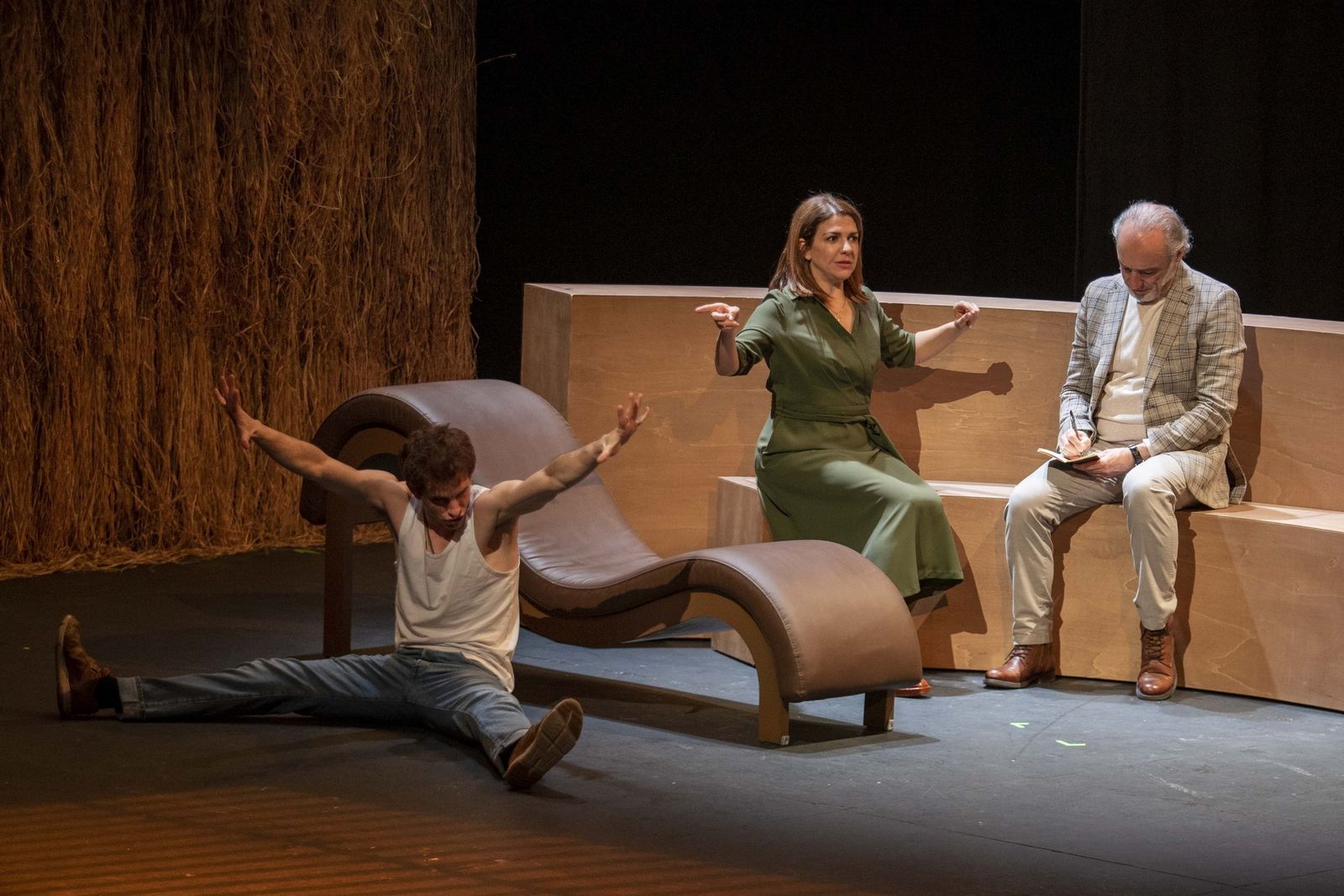 Escena de la obra ‘Equus’ representada el sábado en el Maestro Padilla.