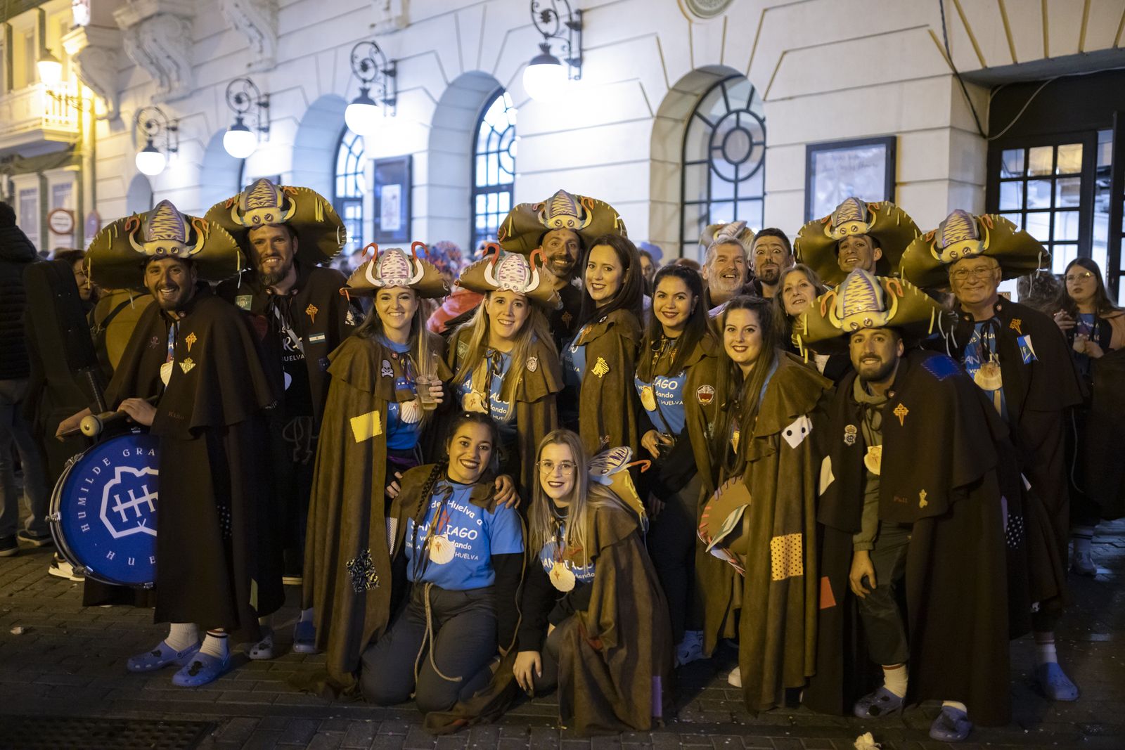 Ambiente del primer día de semifinal del Carnaval Colombino