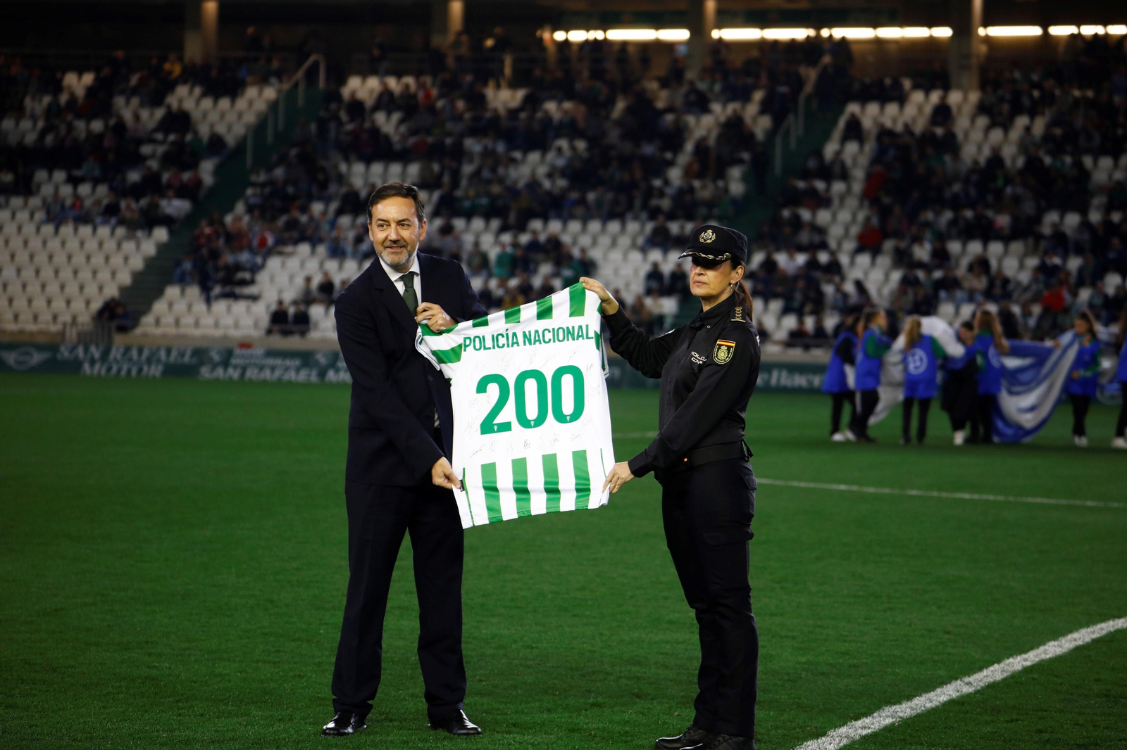 Las mejores fotos del ambiente en El Arcángel para el Córdoba CF - Real Murcia