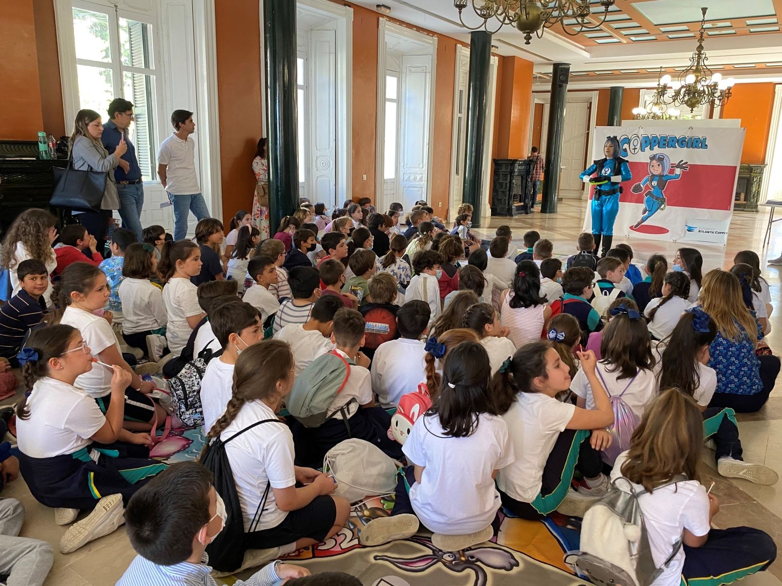 Presentación de Copper Girl.