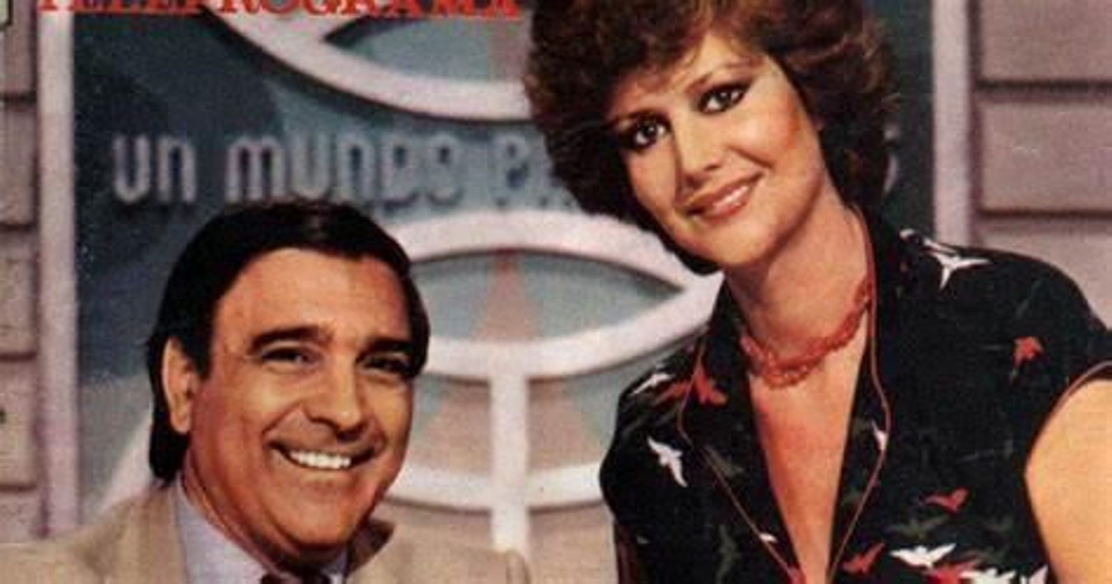Santiago Vázquez y Adela Cantalapiedra, conductores de 'Un mundo para ellos', en la TVE de 1981 Santiago Vázquez y Adela Cantalapiedra, conductores de 'Un mundo para ellos', en la TVE de 1981
