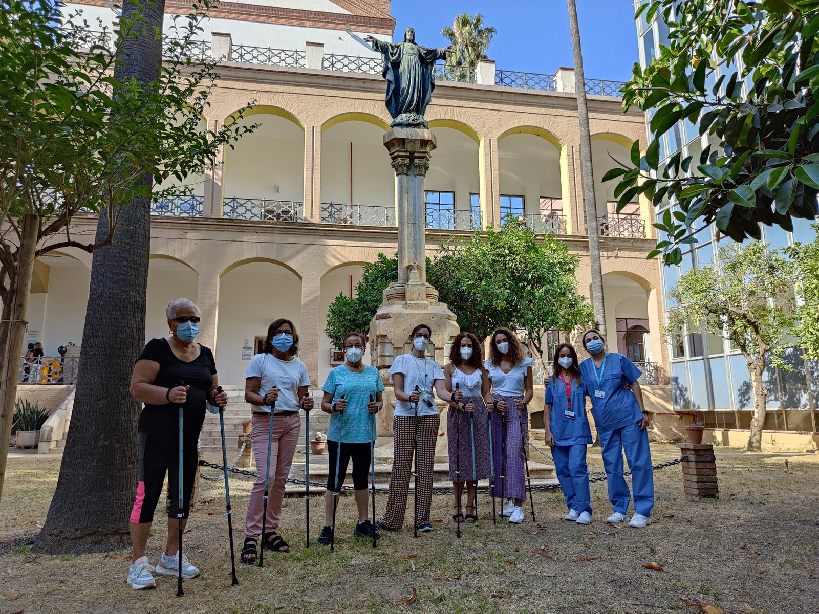 El Hospital Regional implanta un programa de ejercicio físico para mujeres con linfedema por cáncer de mama