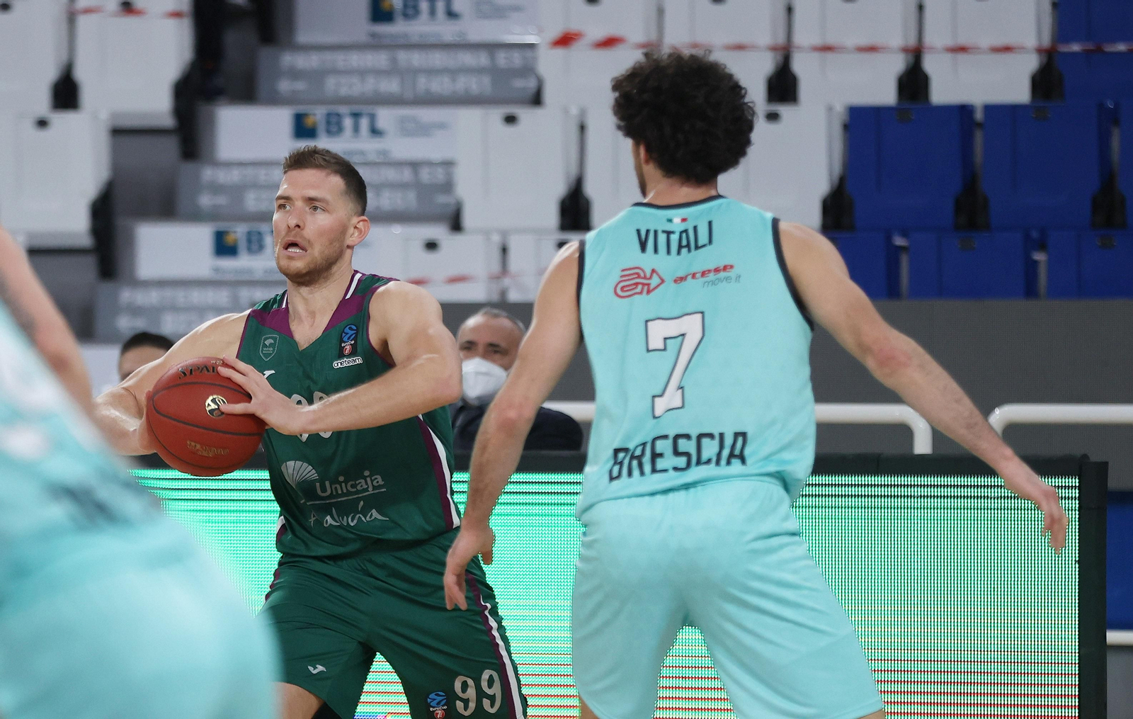 Gal Mekel, durante el Unicaja-Brescia.