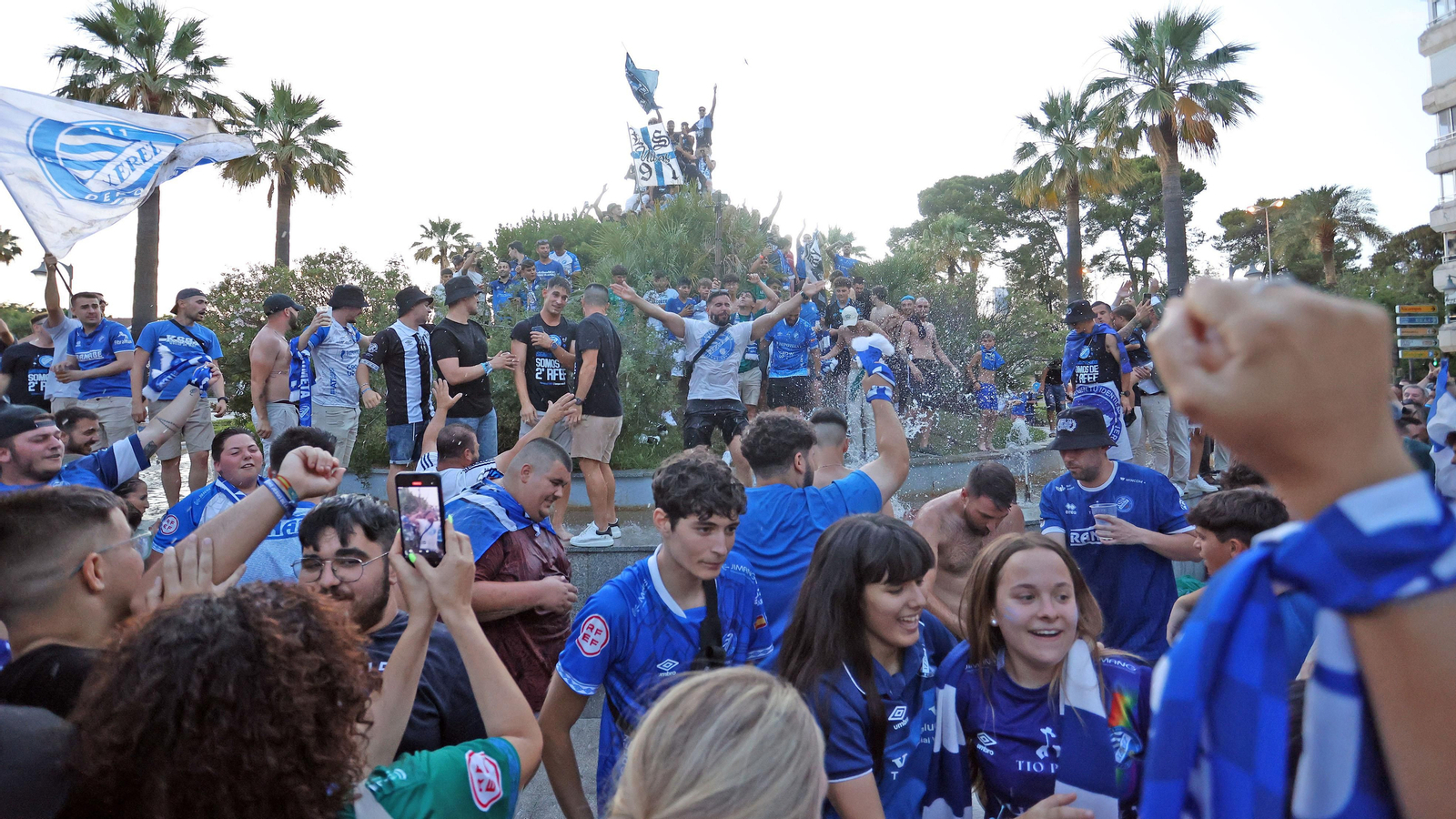 El Xerez DFC celebra su ascenso en la Plaza del Caballo