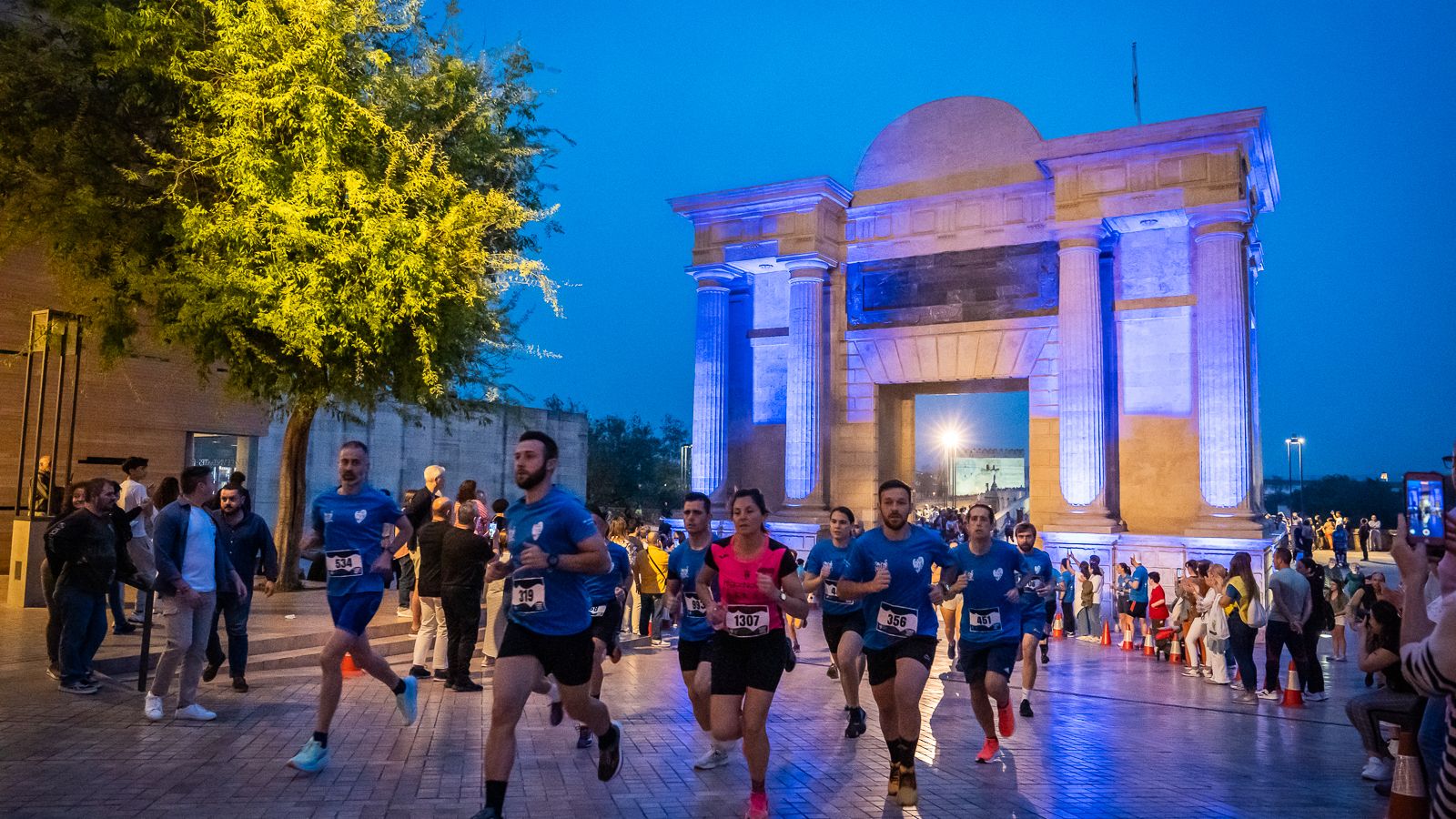 Carrera por el Autismo en la Puerta del Puente.