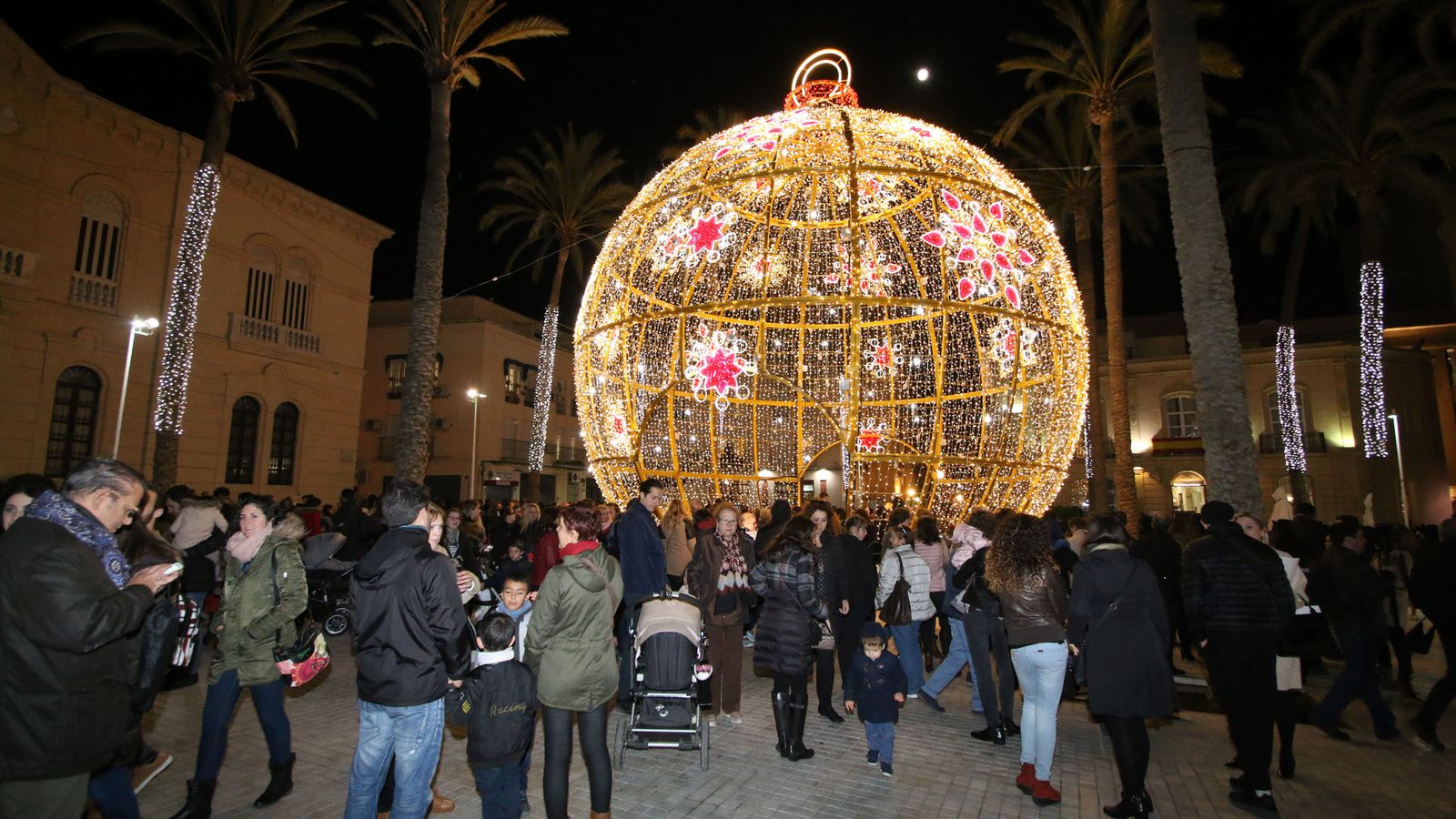 Bola navideña de la plaza de la Catedral