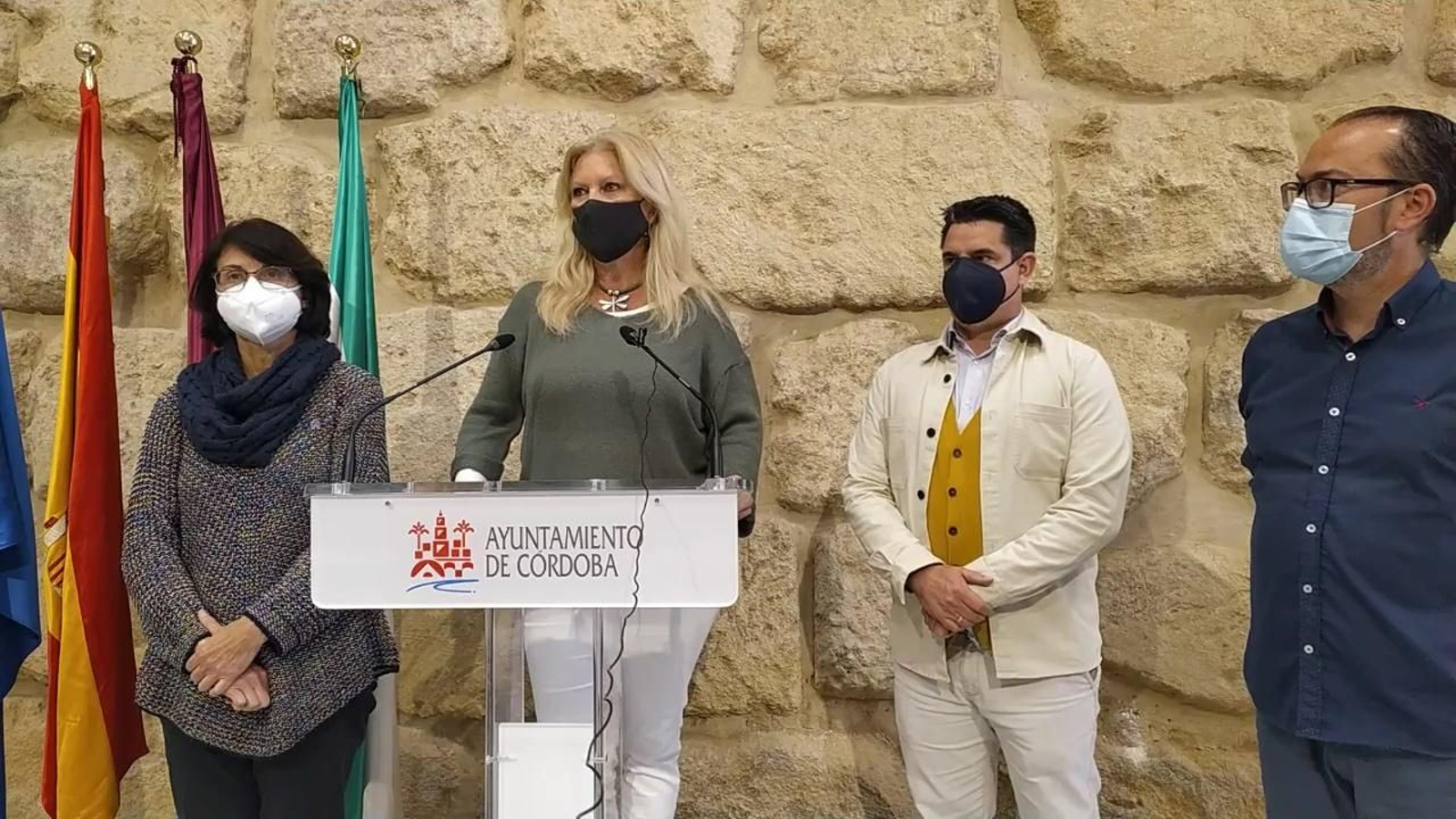 Amparo Pernichi, Cristina Pedrajas, Pedro García y Juan Alcántara.