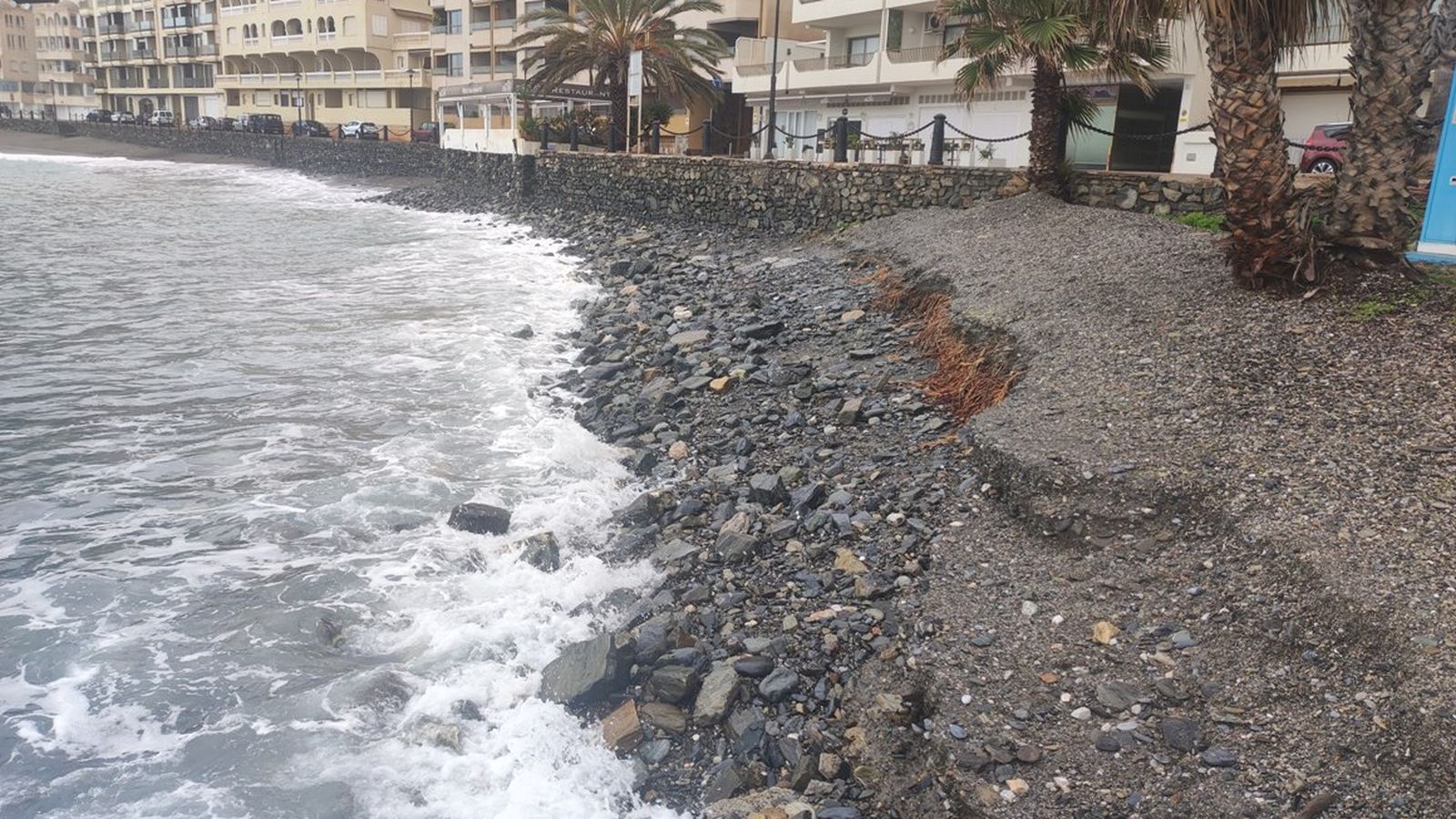 Playa de Cotobro tras los temporales