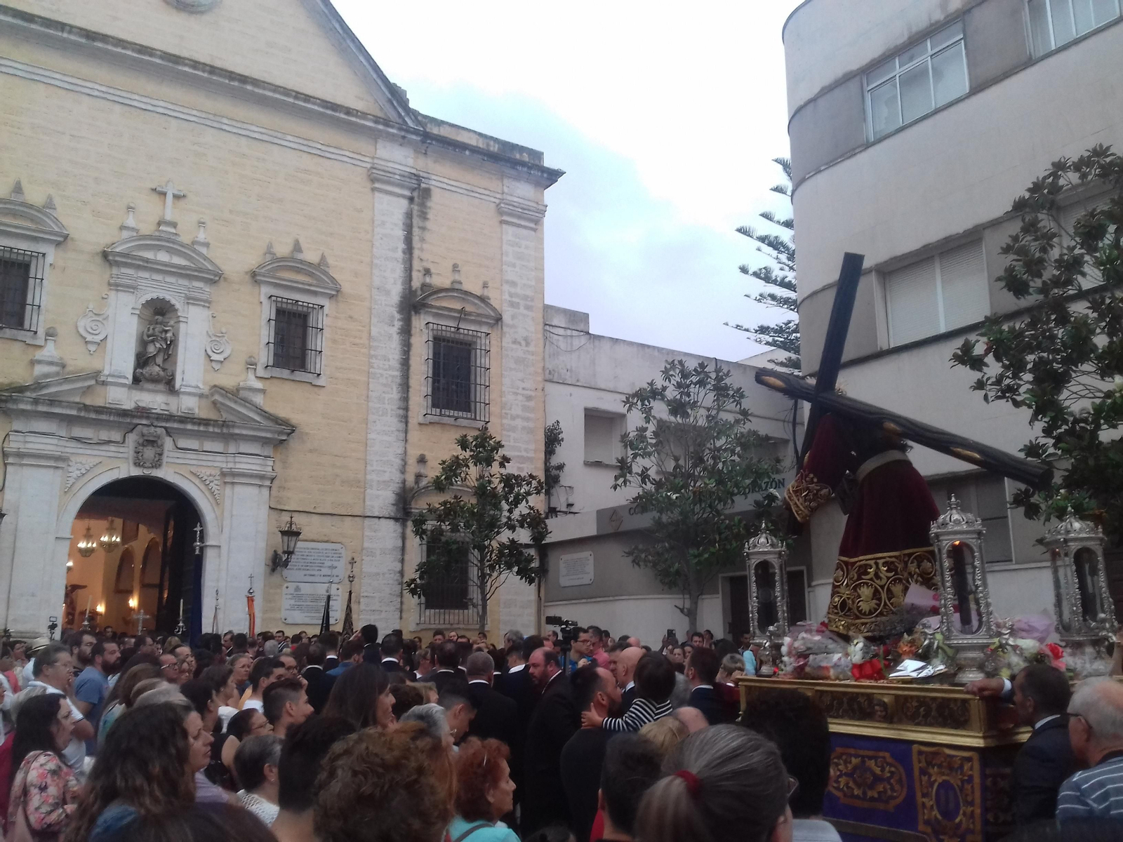 La imagen de Jesús Nazareno a las puertas de la iglesia del Carmen, en 2018.
