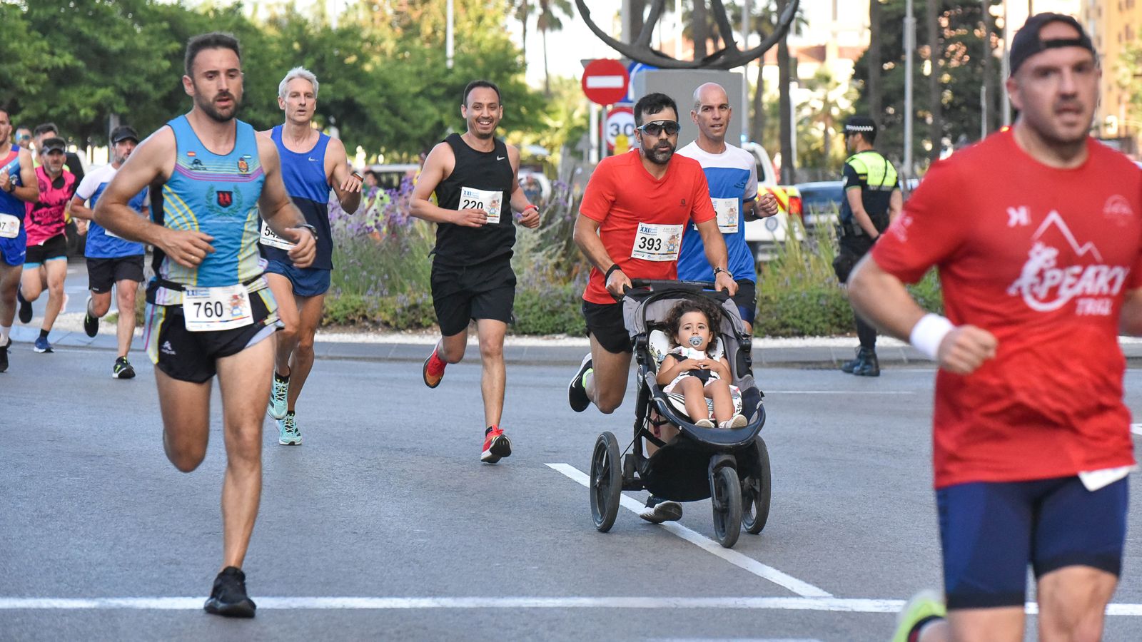 Búscate en la galeria de adultos de la XXI Carrera Popular Puerto Bahía de Algeciras