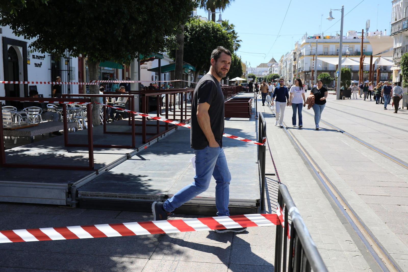 Las imágenes del montaje de la Carrera Oficial de la Semana Santa de San Fernando