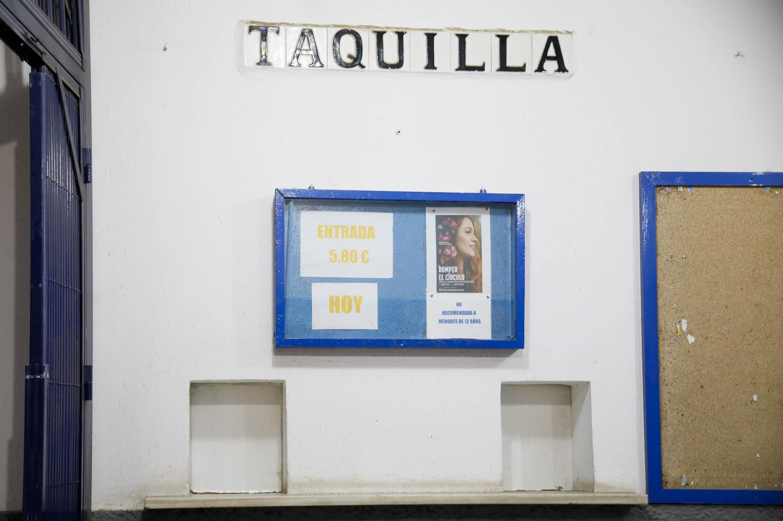 Imágenes de la última proyección en el cine de verano de Garrucha Imágenes de la última proyección en el cine de verano de Garrucha