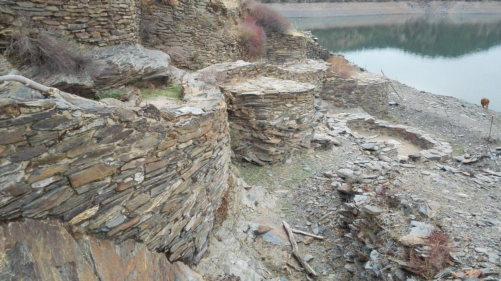 Uno de los yacimientos arqueológicos argáricos más fundamentales de España es el de Peñalosa en Baños de la Encina.