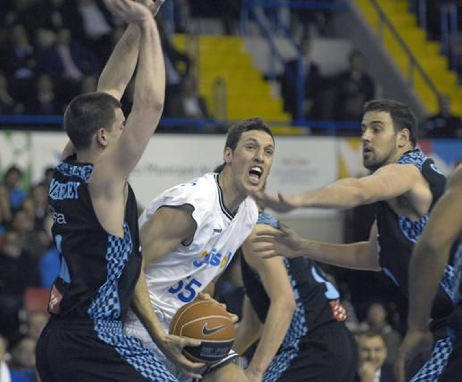 El Cajasol consiguió un récord histórico: nueve triunfos seguidos en casa.

Foto: Manuel Gómez