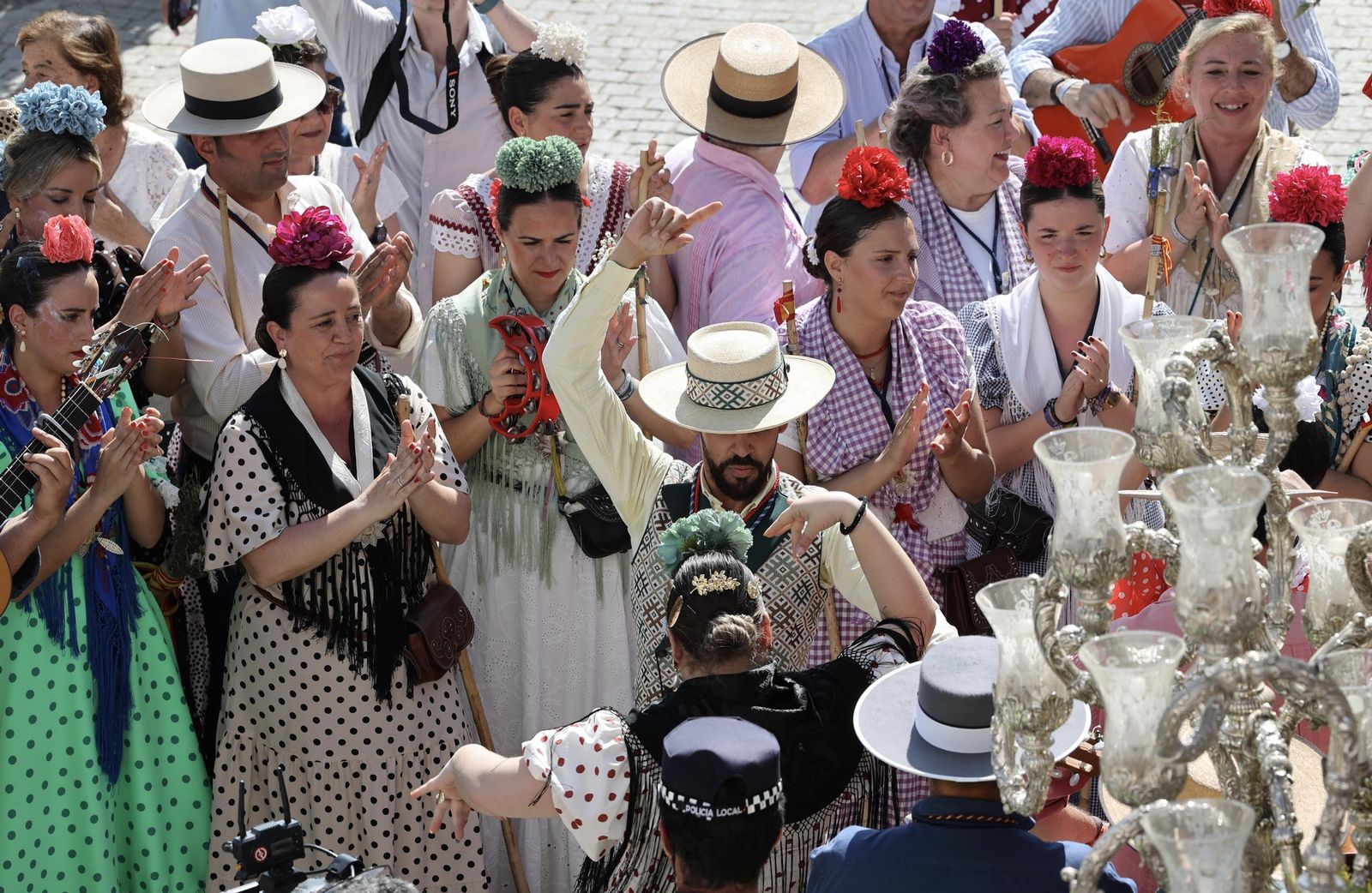 Presentación de las hermandades en Villamanrique