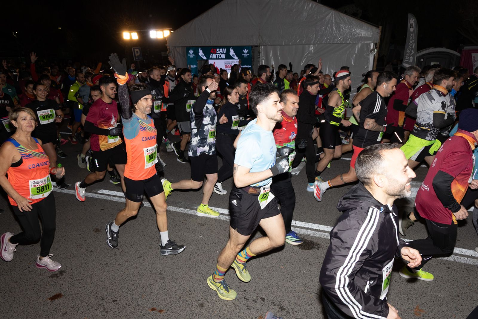 Encuéntrate en la salida de la Carrera de San Antón 2026 (1), en imágenes