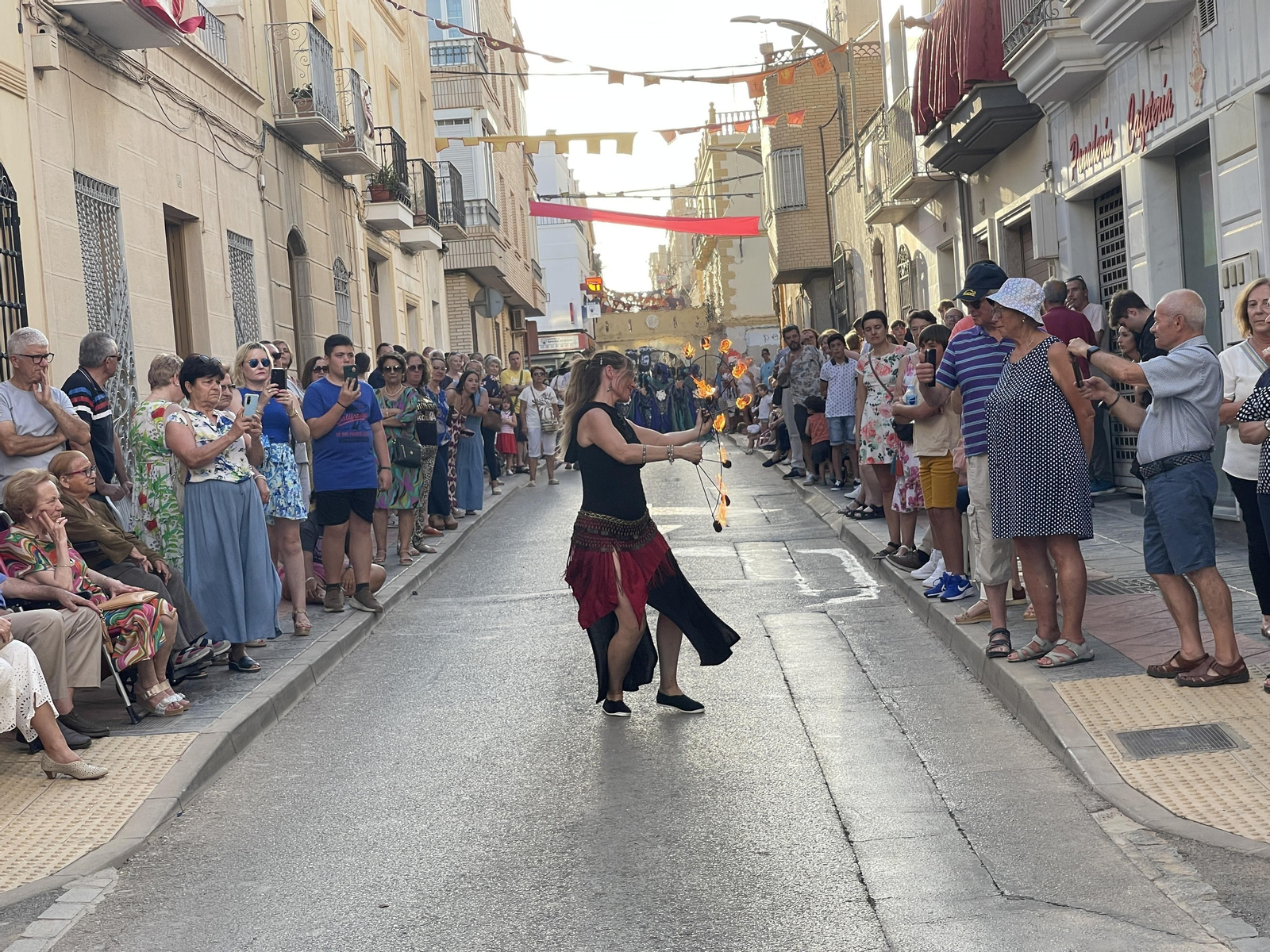 El desfile de Moros y Cristianos de Vera, en imágenes