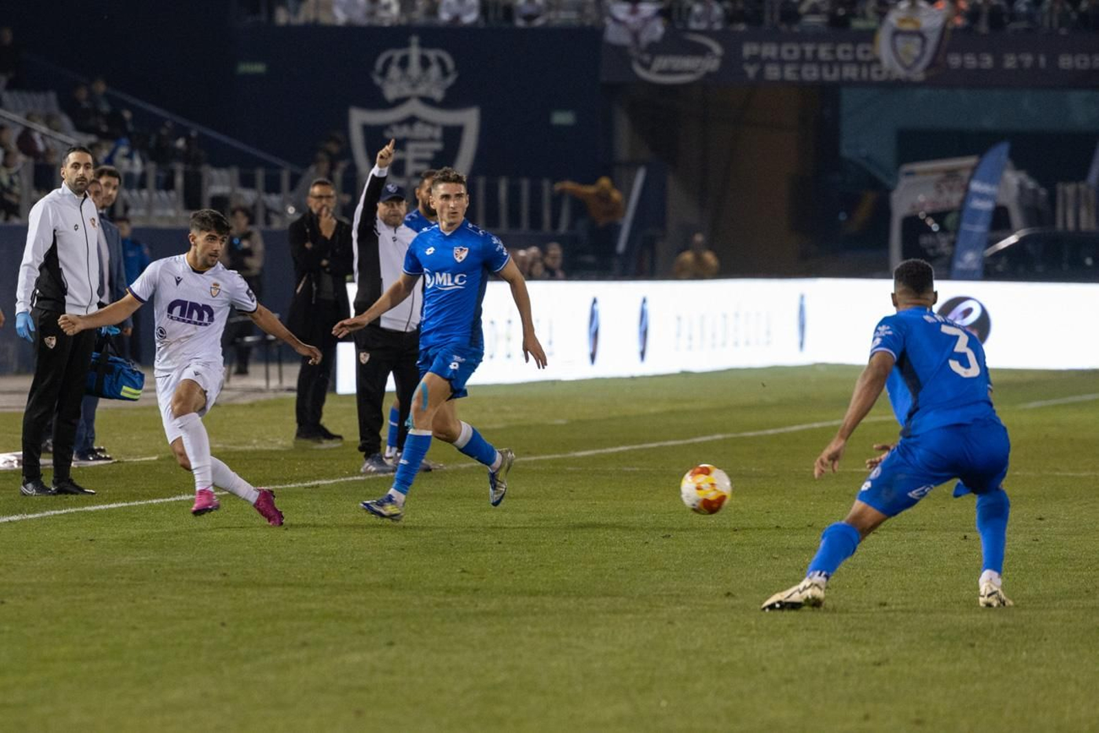 Real Jaén 0-1 Linares Deportivo: las mejores imágenes del clásico provincial