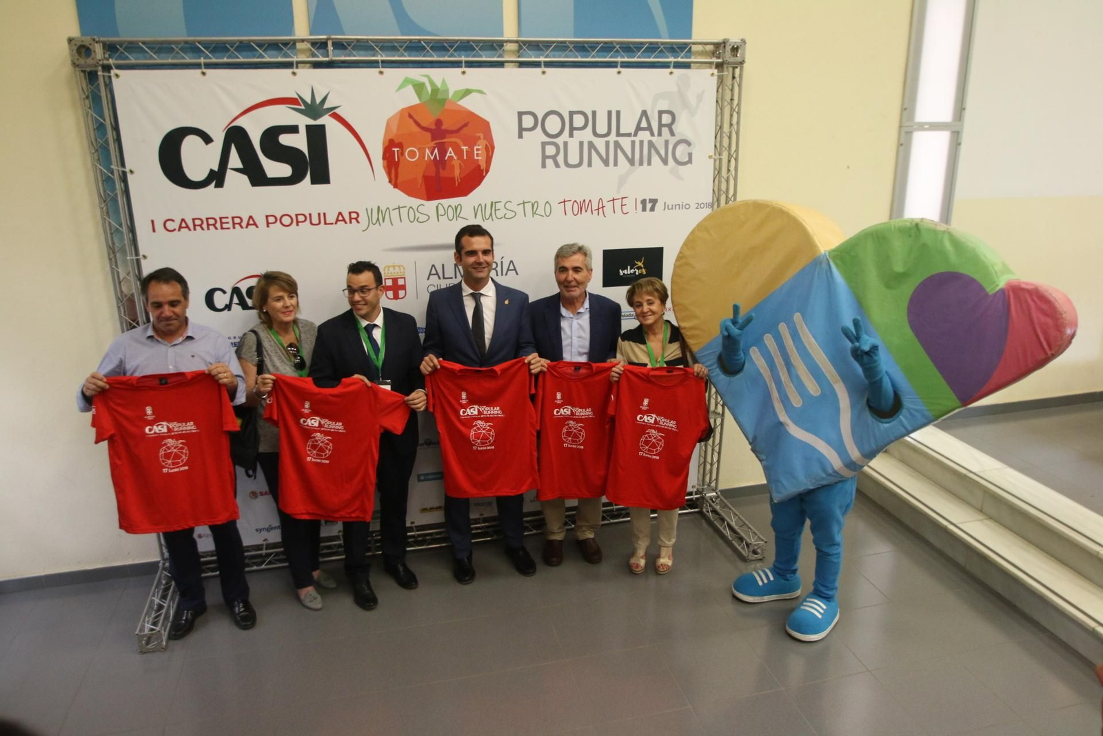 Más de 1.000 deportistas participarán el domingo en la CASI Tomate Popular Running