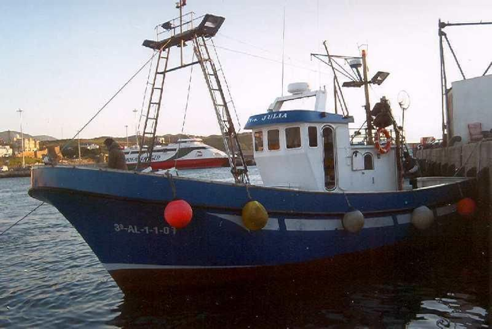 Buque Nuevo Julia en Tarifa