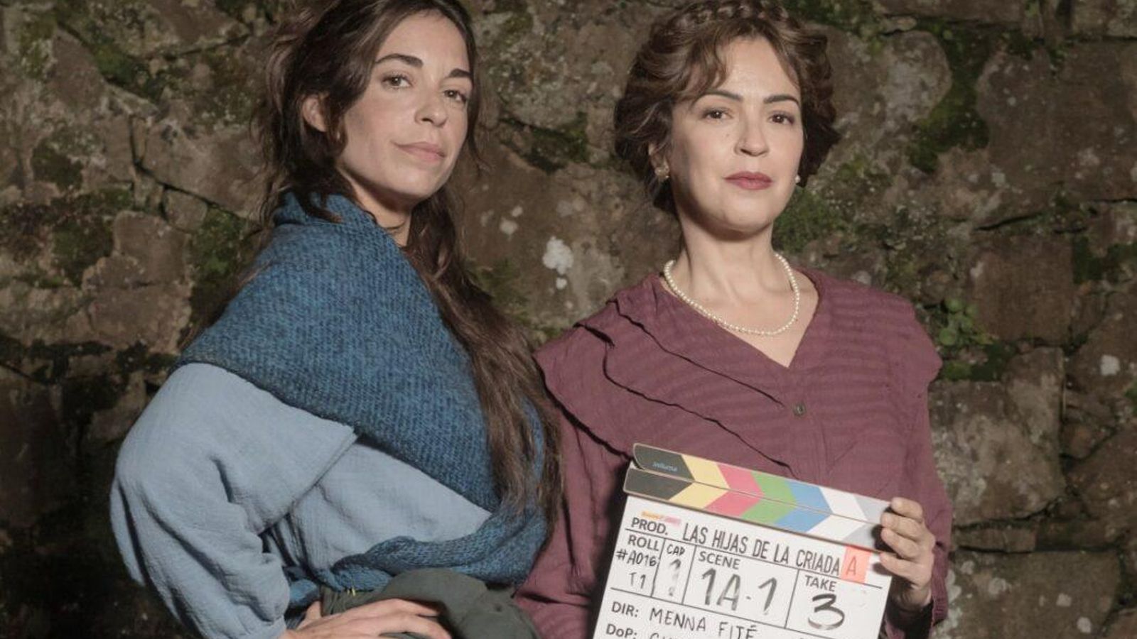 Carlota Baró y la sevillana Verónica Sánchez en 'Las hijas de la criada' como Renata e Inés