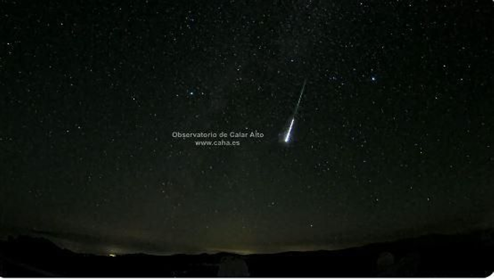 Un hermione sobre Córdoba, captado por el Observatorio de Calar Alto.