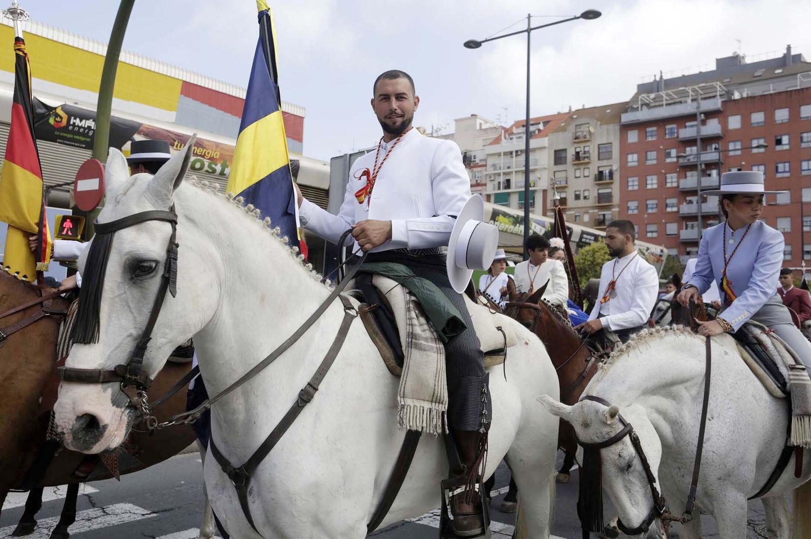 El Rocío 2023: Imágenes de los peregrinos de la Hermandad de Emigrantes