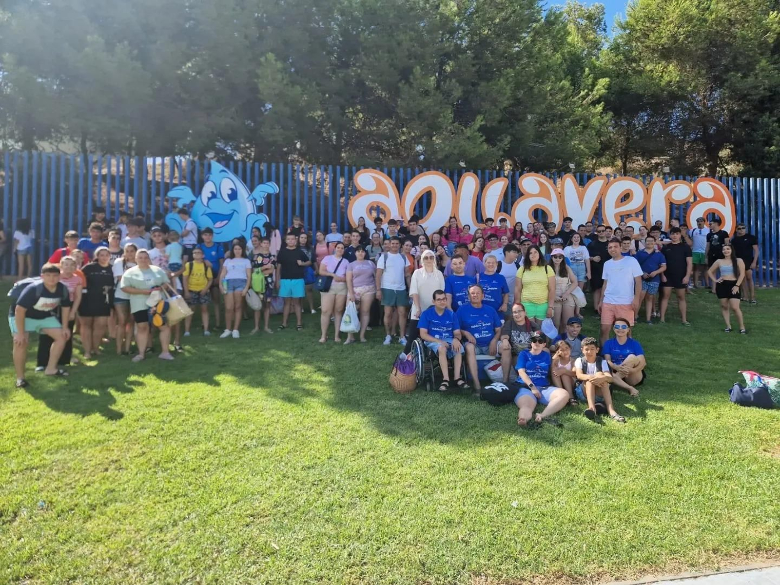 Convivencia en el parque acuático de Vera.
