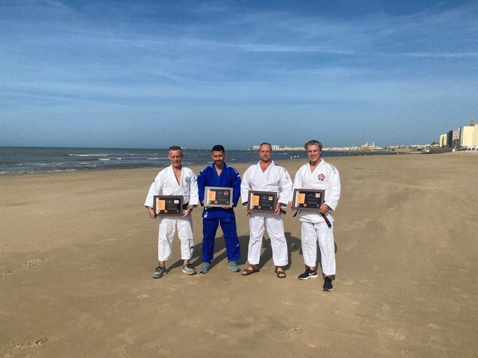 Los clubes de la capital se unen con motivo del Día Mundial del Judo