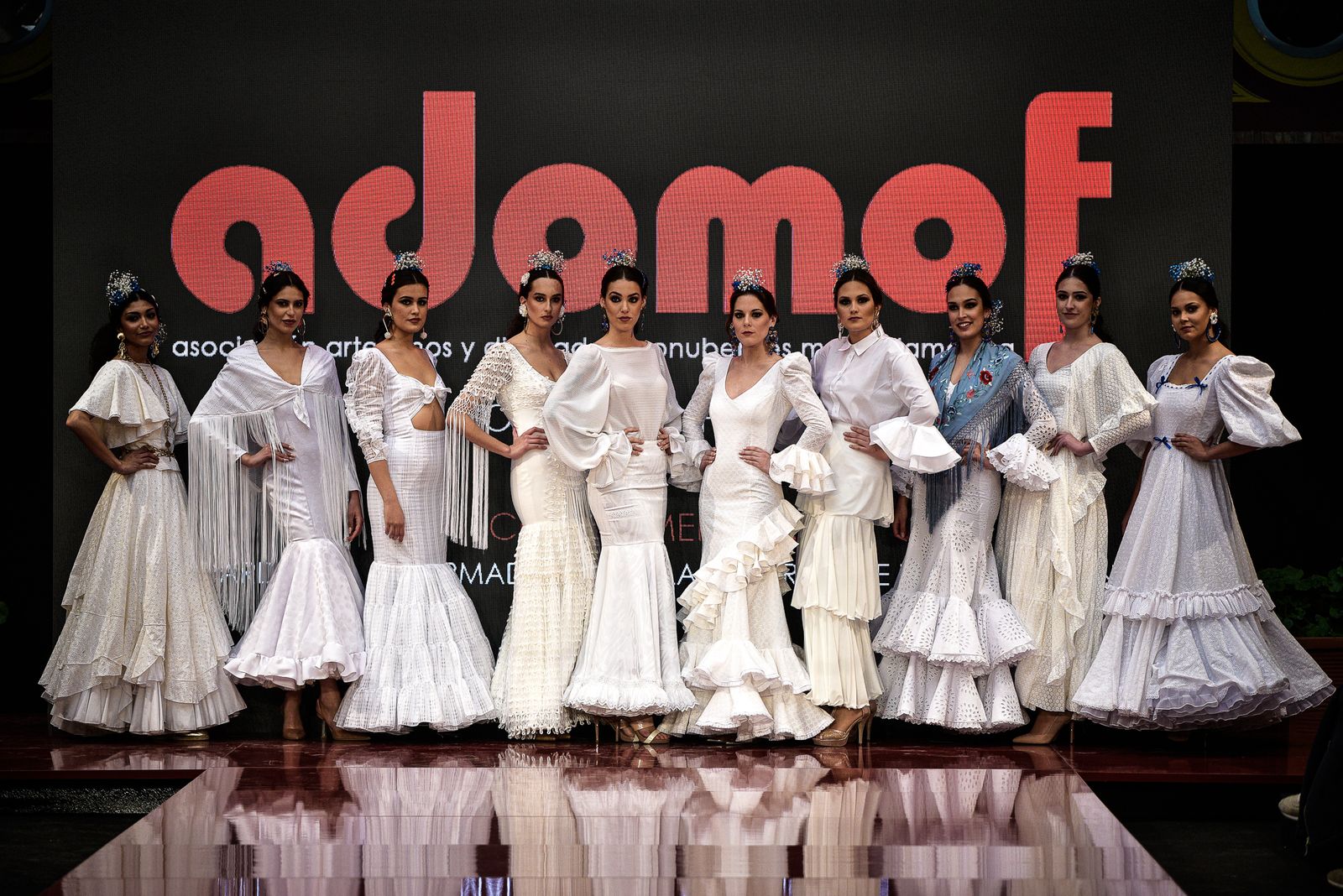 Imágenes de la inauguración de la Pasarela Flamenca en el patio del Ayuntamiento