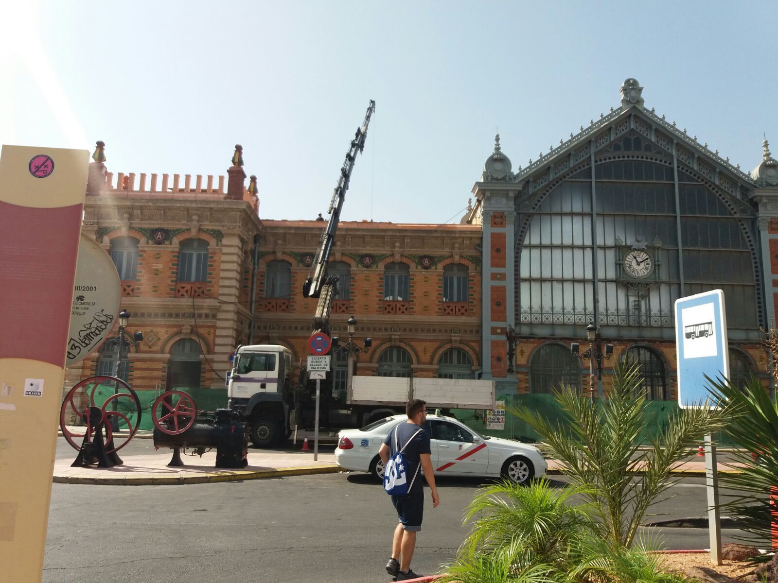 Renuevan la balaustrada    de la estación