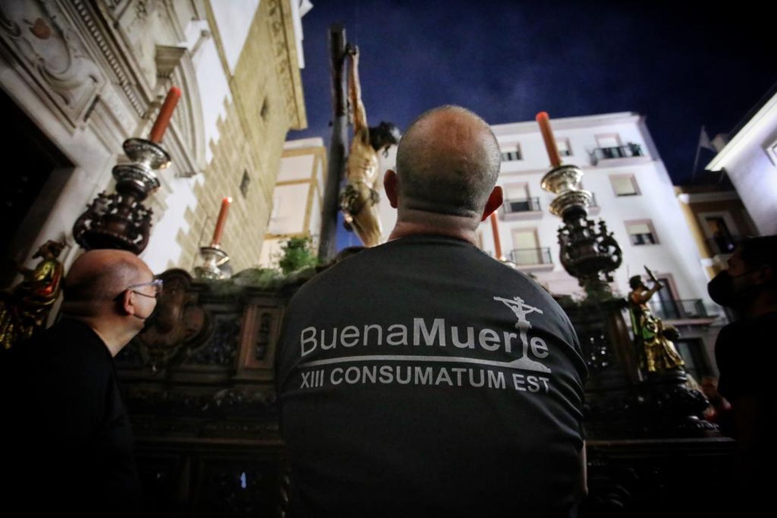 Las imágenes de la cofradía de Buena Muerte en la Semana Santa de Cádiz 2022