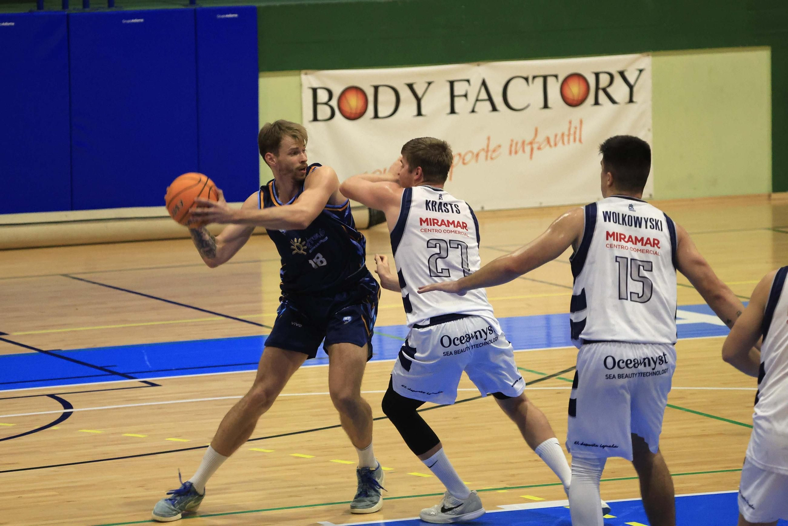 Las fotos del Unión Linense Baloncesto - CB Salliver Fuengirola de Tercera FEB