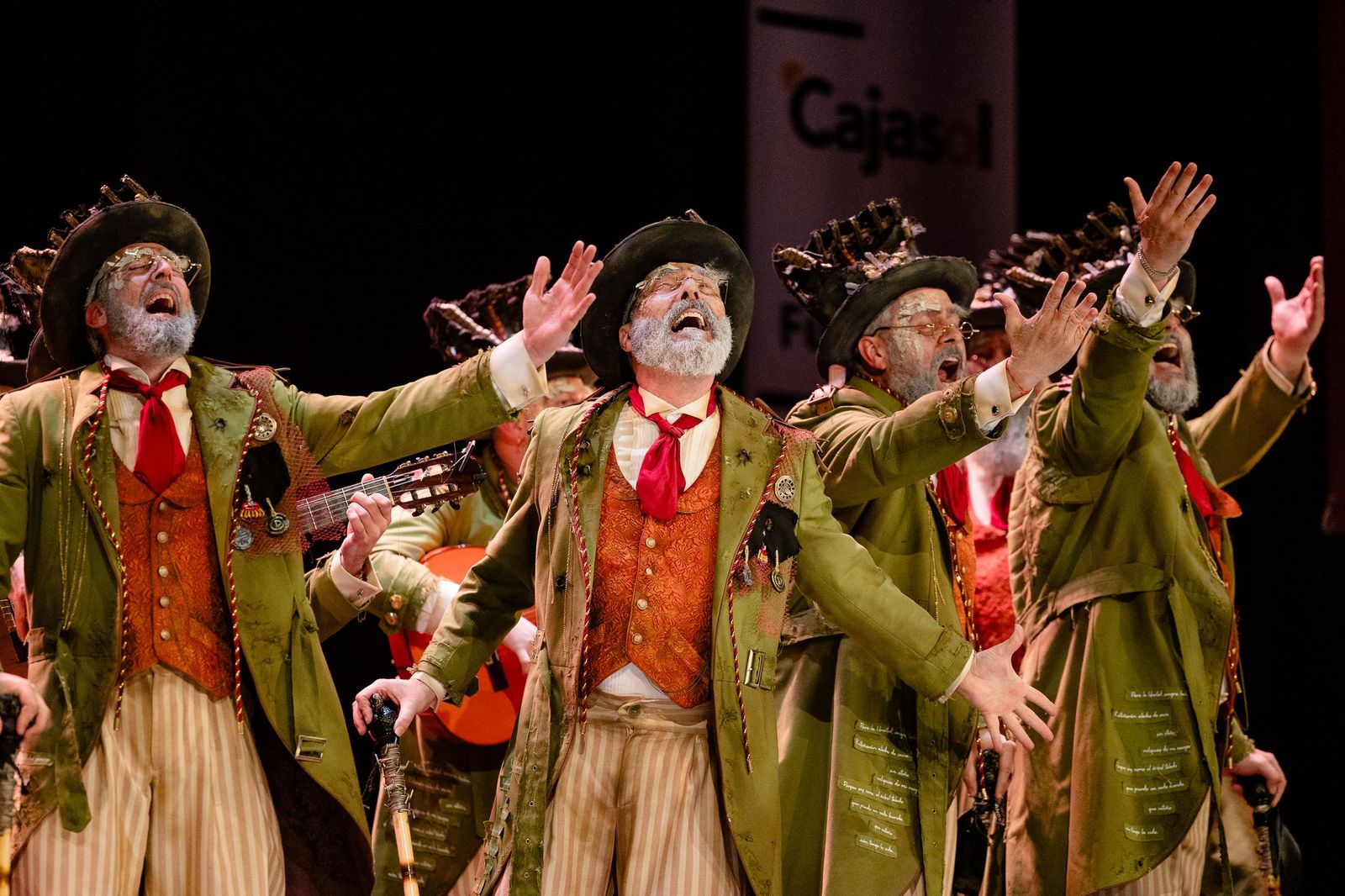 La comparsa 'Los humanos', de Antonio Martínez Ares.