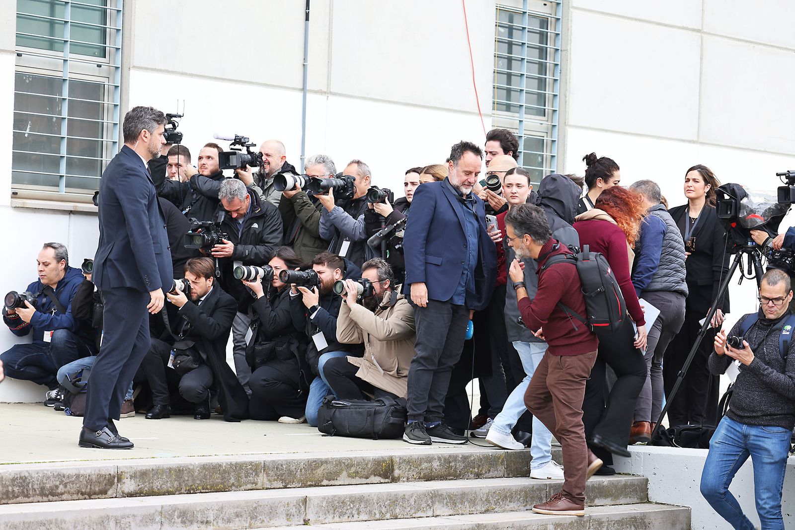 Fotografías del ambiente previo a la Misa funeral por las víctimas del accidente ferroviario