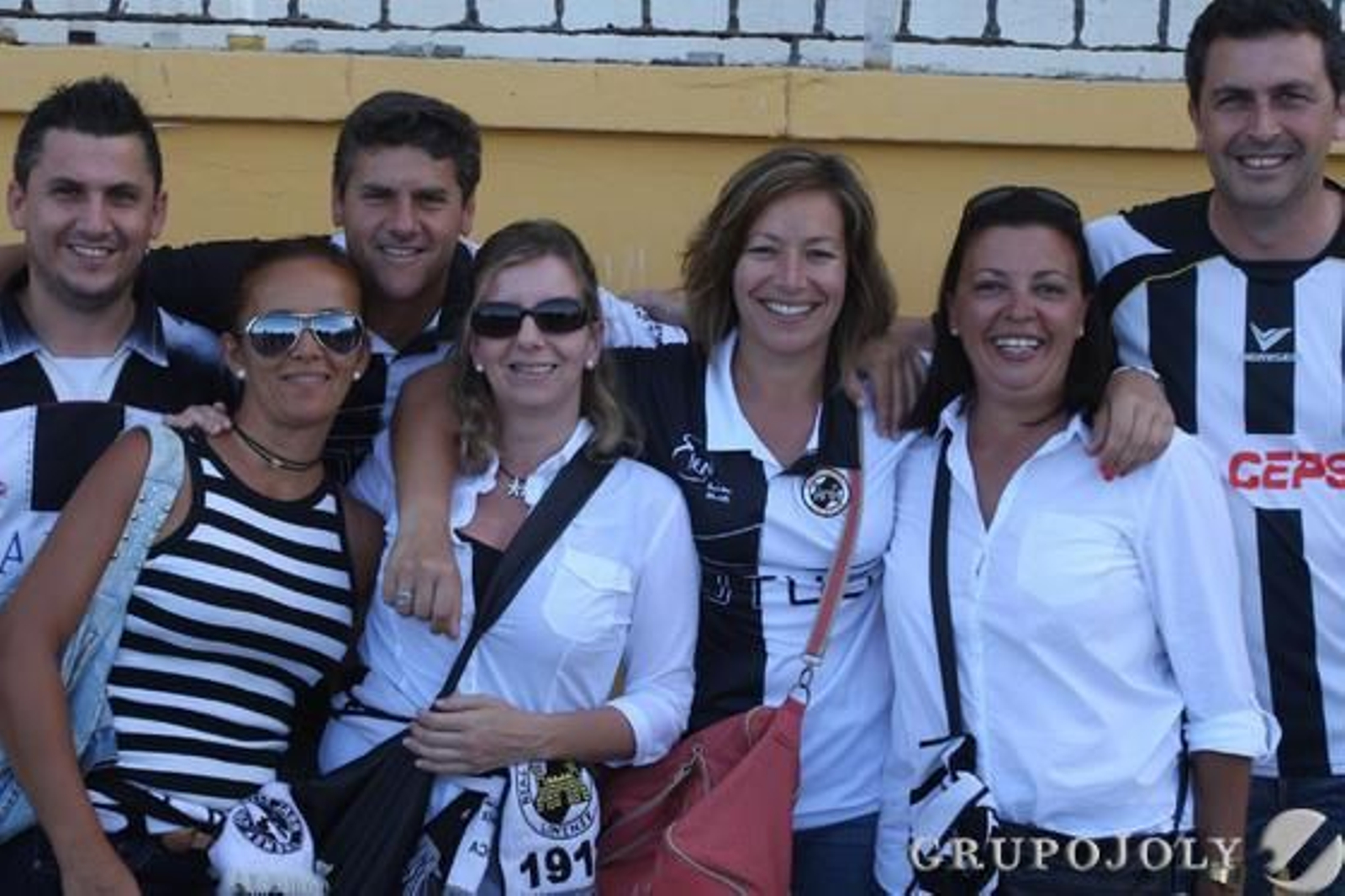 Los albinegros no defraudaron a su afición tras conseguir un 2-1.

Foto: Paco Guerrero/Lectores